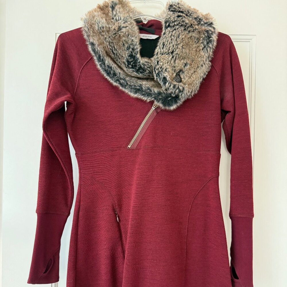 SUPER COMFY & CLASSY Athleta Dress with Removable Faux Fur Trim, Size SP